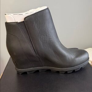 Sorel Black Wedge Ankle Booties